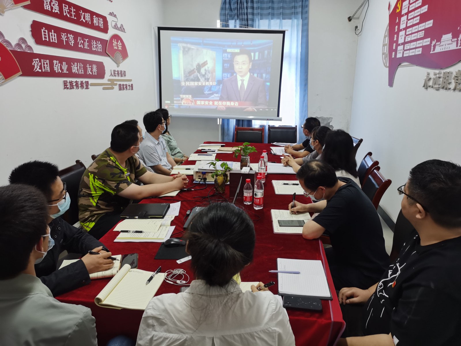 主题3.jpg 主题3.jpg